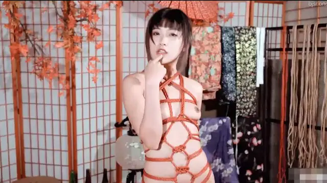 精品 超可愛清純女神 酸貓妹妹 繩衣裸舞 02